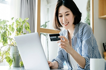 Đăng ký vay theo thẻ tín dụng đơn giản nhanh chóng tại nhà